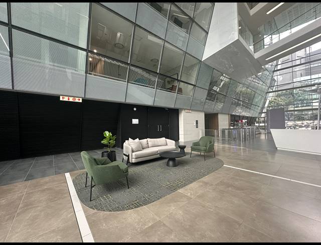 423M² OFFICE TO LET IN SANDTON CENTRAL